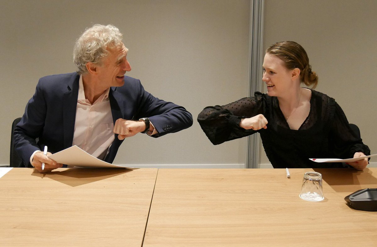 Vandaag heeft het LAKS samen met de <a href="/VO_raad/">VO-raad</a> het convenant ‘Versterking Samenspraak Leerlingen’ verlengd voor de komende vijf jaar. Erg belangrijk om leerlingenparticipatie te faciliteren, te stimuleren binnen scholen en daarin gezamenlijk op te trekken.