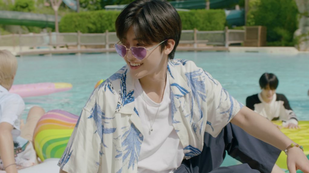 NCT JAEMIN FASHION Compilation on X: 210626 Jaemin NCT Dream '오르골 (Life is  Still Going On)' Dream-Verse Bonus Chapter [Dreaming of The Future] 🏷️ LOUIS  VUITTON - Multicolor watercolor shirt 🔎