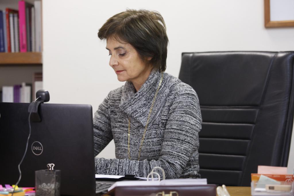 pdazan's tweet photo. Estuve presentando la estrategia de #CuadrillasSanitarias en la @opsoms, mostrando su funcionamiento y operatividad para llegar con los mensajes de autocuidado y consejos sanitarios a la gente para evitar el contagio de #COVID_19. https://t.co/Mga8LZd5jc