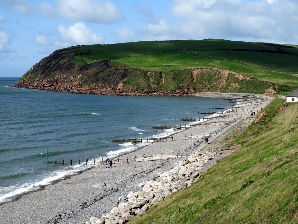Stretching out below the dramatic headland of St Bees Head is a mile long sand and pebble beach.

Stretching from South Head to Seamill Lane, #StBees beach consists of a shingle bank which slopes down to an expanse of golden sand.

#Cumberland