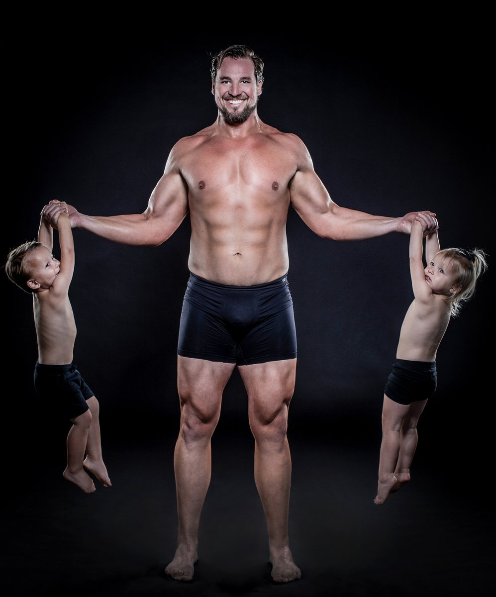 I NEED YOUR HELP! Support me and my transformation by voting, donating, or both! tinyurl.com/yfxkxzfj  Voting and donations count as 1/3 of the score to crown the winner of #StarkNaked2021 CASA of Orange County deserves as much as we can raise!