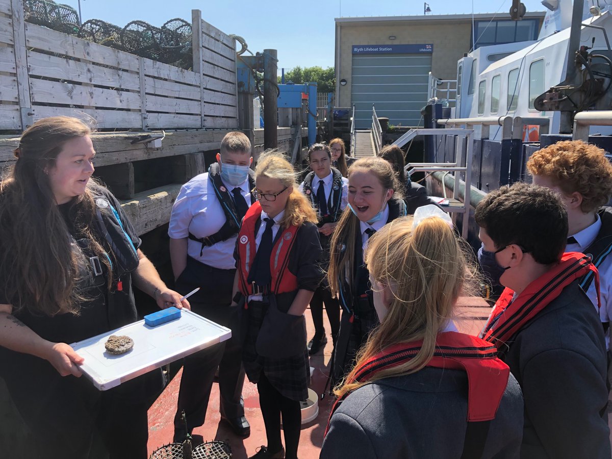 svinsome's tweet image. Highlight of the week: Norham  Ecowarriors visit to The Wild Otster Project inspired seeing conservation in action @NorhamScience @norhamhigh @EcoSchools @Wild_Oysters
