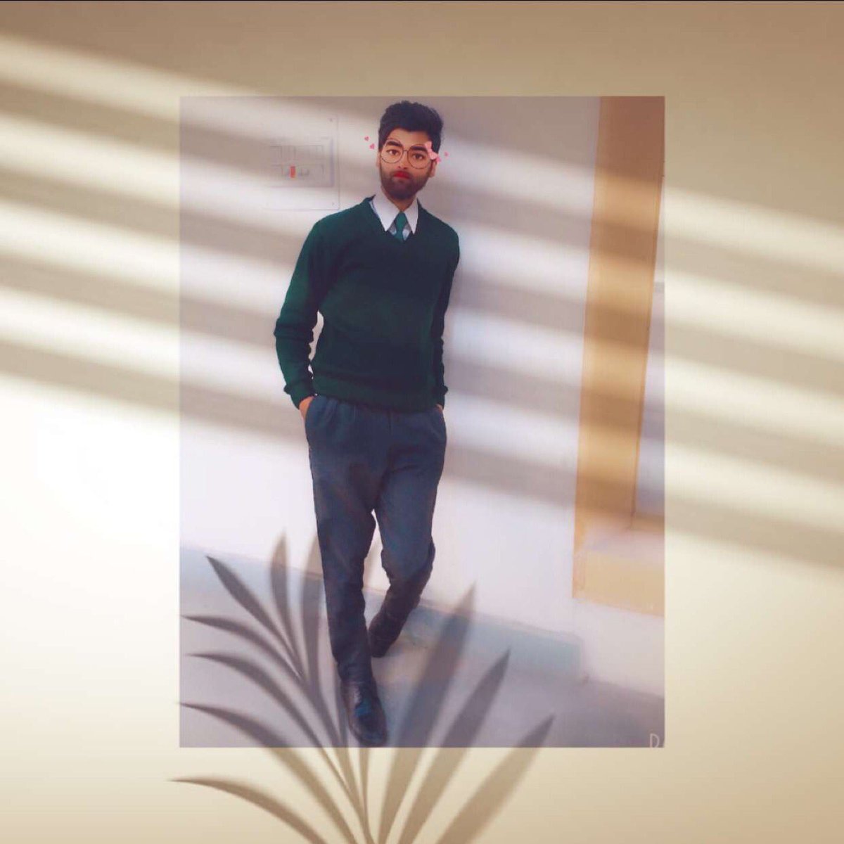 EesRasool's tweet photo. @MirhaAfridi I m 24 I m also single 💀 https://t.co/oy52VaOMtP