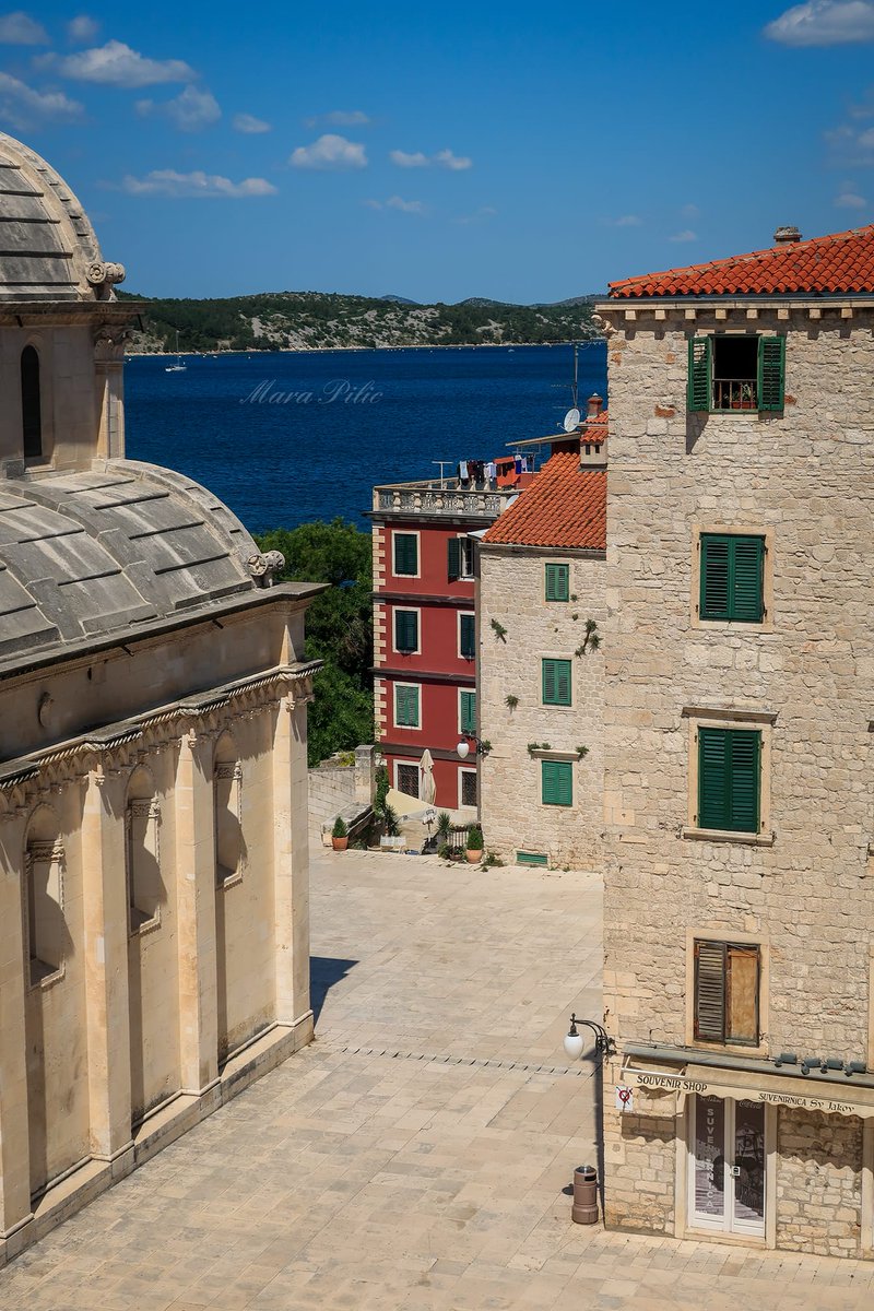#Šibenik #Croatia 
Photo: Mara Pilić