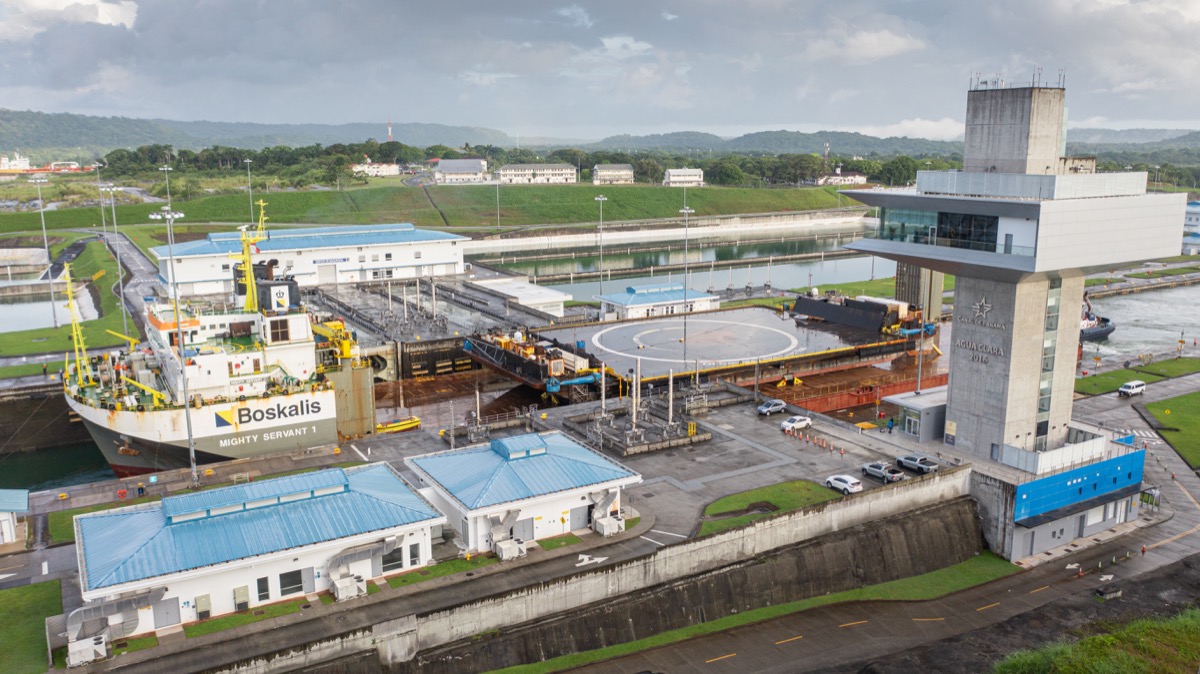 E4vXyKhXMAIU1GK?format=jpg&name=medium