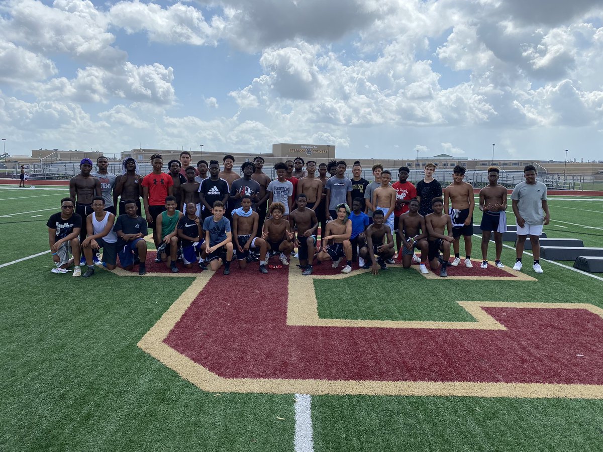 Way to finish week two strong fellas. These incoming ninth graders, eighth and seventh graders have had perfect attendance for the first two weeks. 10 days in a row! <a href="/SC_BulldogFB/">Summer Creek Football</a> <a href="/HumbleISD_WMS/">Woodcreek Middle</a> <a href="/HumbleISD_WLMS/">West Lake Middle School</a> #allin #leavenodoubt <a href="/CoachKRHarrison/">Coach Harrison, M.Ed.</a>