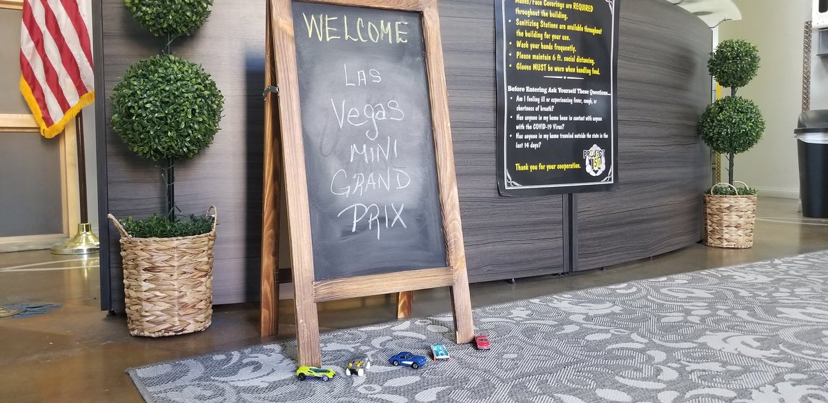 LVMiniGranPrix's tweet photo. We're excited to have the #LVMGP #gogivers team at @project150lv to volunteer for community give-back project. #lasvegas #nonprofit #Homeless #youthinneed #volunteer https://t.co/8OlY2auzSP