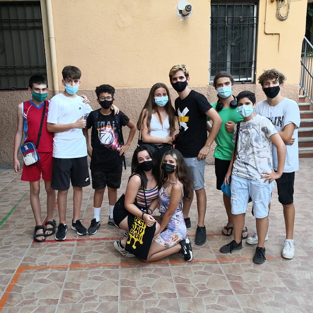 FEPSantRamon's tweet photo. #Aramateix l'equip #KIOTA de la #fllspain és a l'escola entrenant per a la #granfinalFLL estatal de demà. L'equip entra en competició a les 18h on defensaran el seu projecte d'Innovació i realitzaran les tres rondes del joc del robot #SRNsteam #moltmesquerobots https://t.co/dJEXFuwzhq