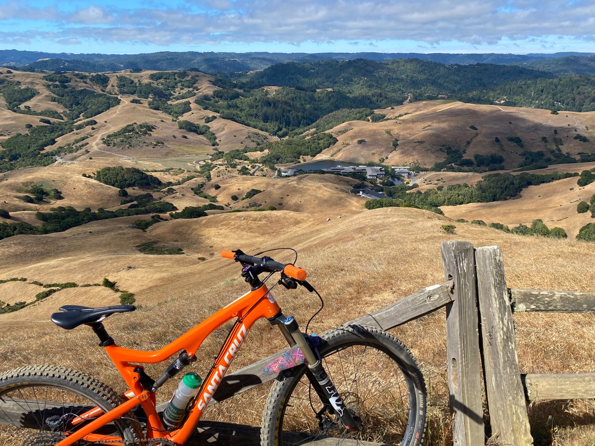 TimboTheTweeter's tweet photo. @b_nicks11 Ride near fairfax last week 🙌 https://t.co/uKFD9YFdoF