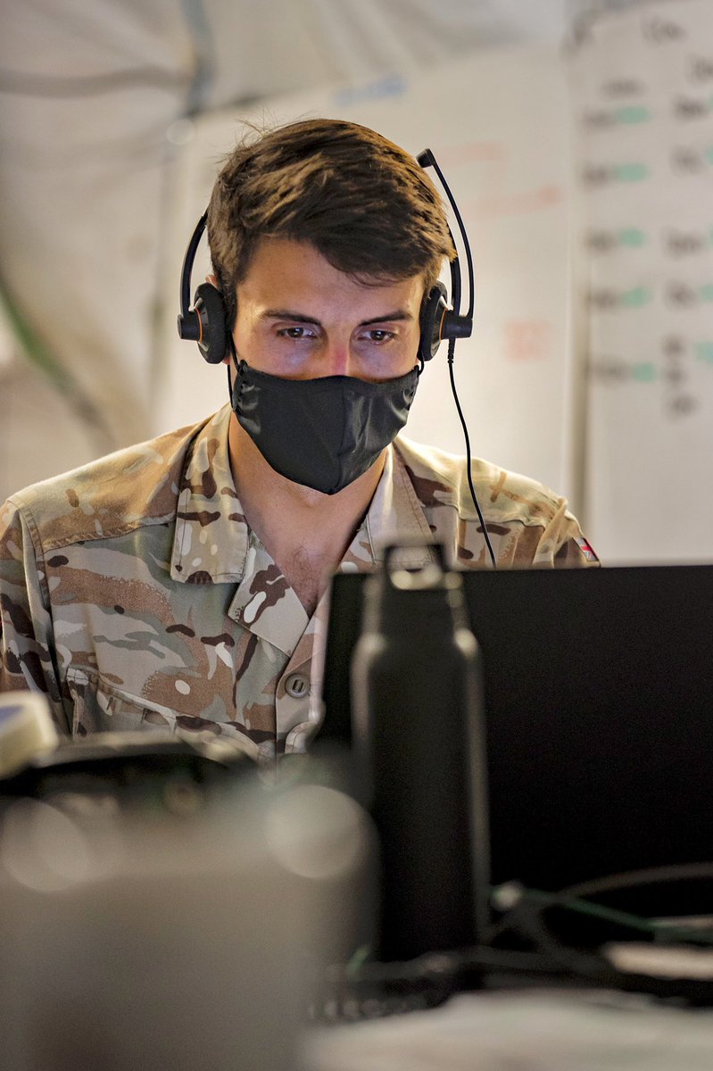 1ArmdInf's tweet image. The heat is on! 🔥☀️

The 1 Bde HQ deployed in full on #JWA21 and ran through numerous planning and execution cycles.

This enabled us to support our Multi-National HQ under @4thInfDiv alongside our @USArmy, @AustralianArmy and @CanadianArmy brothers and sisters.  

#britisharmy