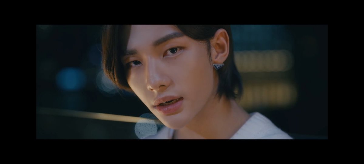 luzzskz's tweet photo. MI BB REGRESOOOOOO
#Hyunjin 😭😭🤚🏻 https://t.co/ohuvWrXIi9