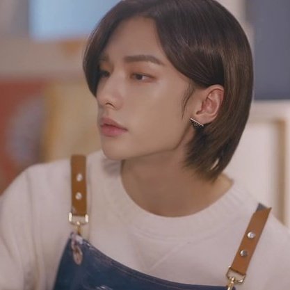 elyoasiss's tweet photo. 😭😭 #Hyunjin #StrayKidsOT8Forever @Stray_Kids https://t.co/gM1Mqx0NdM