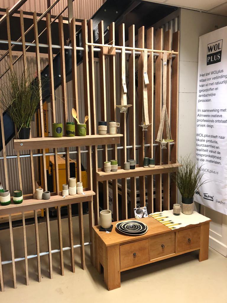 Teatralkunst's tweet photo. Het werk van #WolPlus is niet vaak zó mooi geëxposeerd. De ceramic en wol combinatie is uniek en het bekijken waard. Zaterdag 26 en zondag 27 juni doen de kunstenaars van #Steiger 206 ook mee aan het landelijke #atelierweekend Vanaf 12.00 uur ben je welkom. https://t.co/1W0JIAMGEg