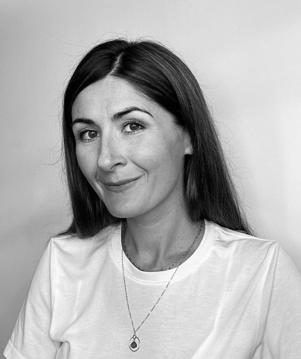 Kate has designed a deli and homewares store in the village of Kingsand, Cornwall. The design incorporates elements that are both inviting and purposeful throughout. She has created a cohesive brand identity through branding, signage, uniforms, styling and visual merchandising.