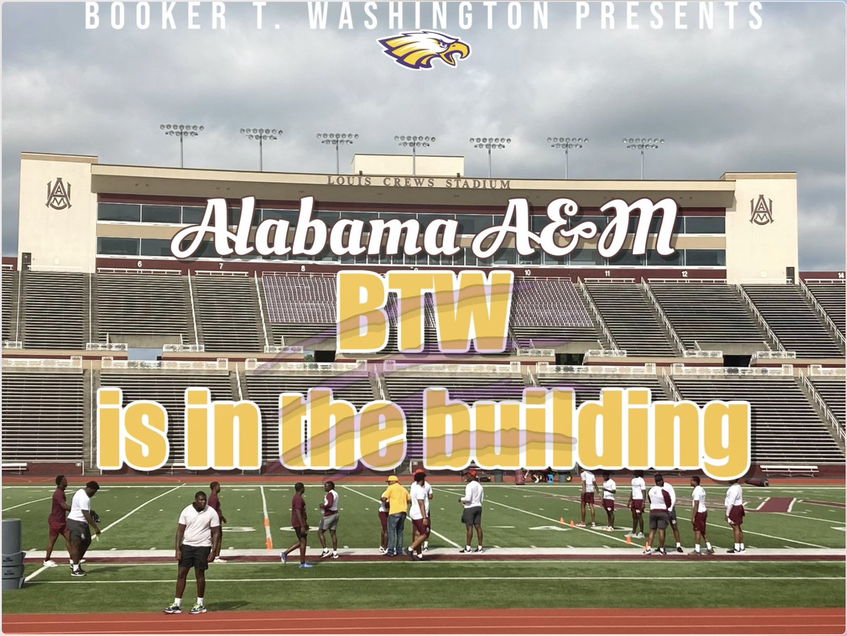 FootballBtw's tweet photo. Let's Get This Work!!! @FootballBtw @CoachLAoneal12
#NEWDAY #EagleNation #MaconPride https://t.co/foNUmCO41j