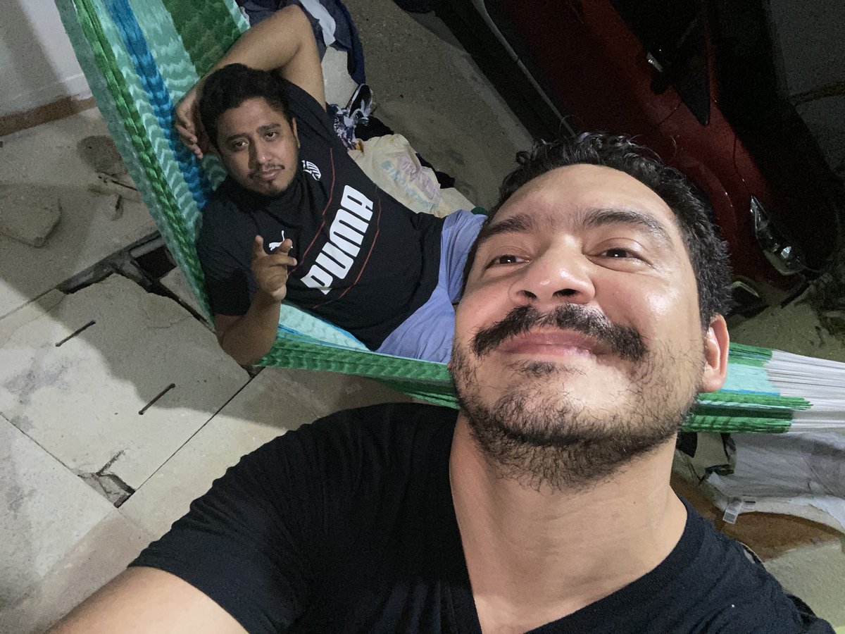 Monterosado's tweet photo. Jamás se levantó de ahí 🙄 #fail #poecito #madrugo https://t.co/vPDtGUReuz