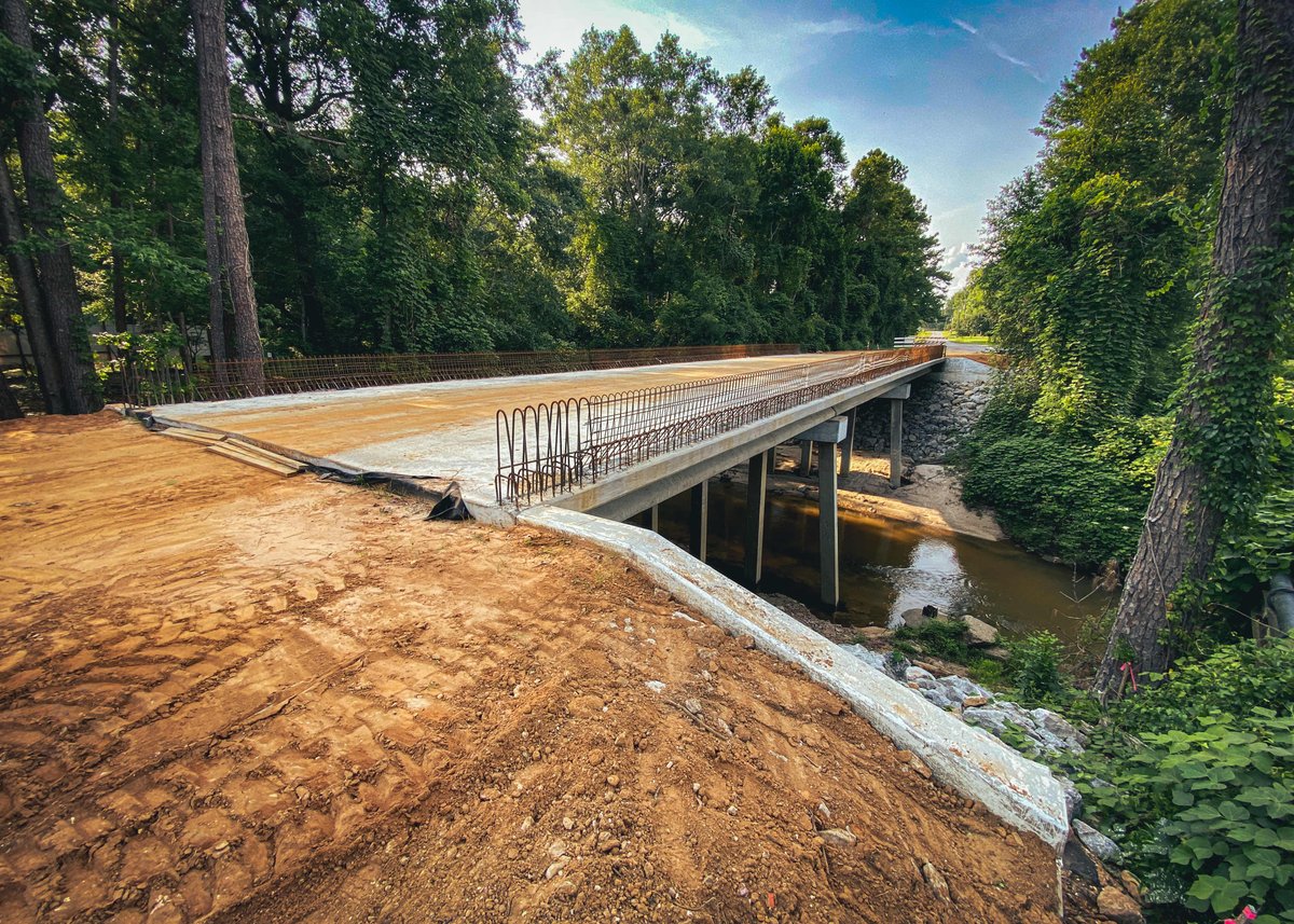 visittvillems's tweet photo. Work continues on the CR 19 bridge replacement project just north of town. Crews have finished the bridge deck, and are getting ready to pour the side walls and pave the approaches. We appreciate your continued patience as our county partners work to complete this bridge! https://t.co/g3OmHrsuCT