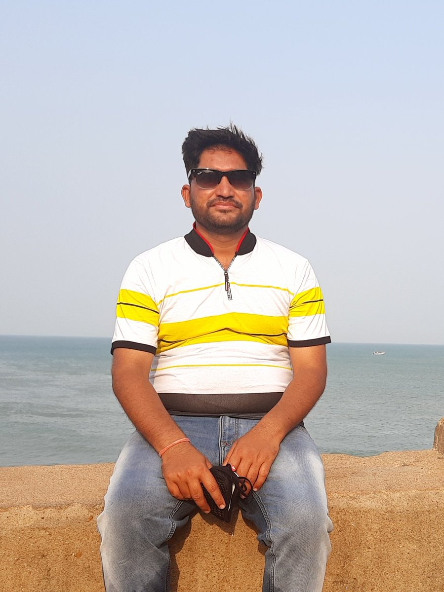 व्हाट्सऐप से बोर हो गए । आओ ट्विटर ट्विटर खेलते है । <a href="/Pawansharma6786/">पवन भारद्वाज दौसा</a>