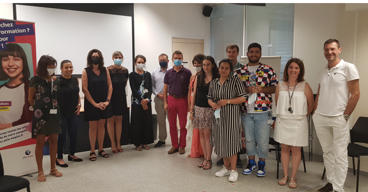 #UnparrainUnemploi 5 parrains entrent dans la communauté avec Adel, Camelia, Estelle, Simon, Arianne et soulignent "l'importance de connaître les codes de l'entreprise", "nous sommes là pour transmettre et vous aider" <a href="/MaRegionSud/">Région Sud</a> Pôle emploi Le Cannet  ➡️bit.ly/3jhTSn0