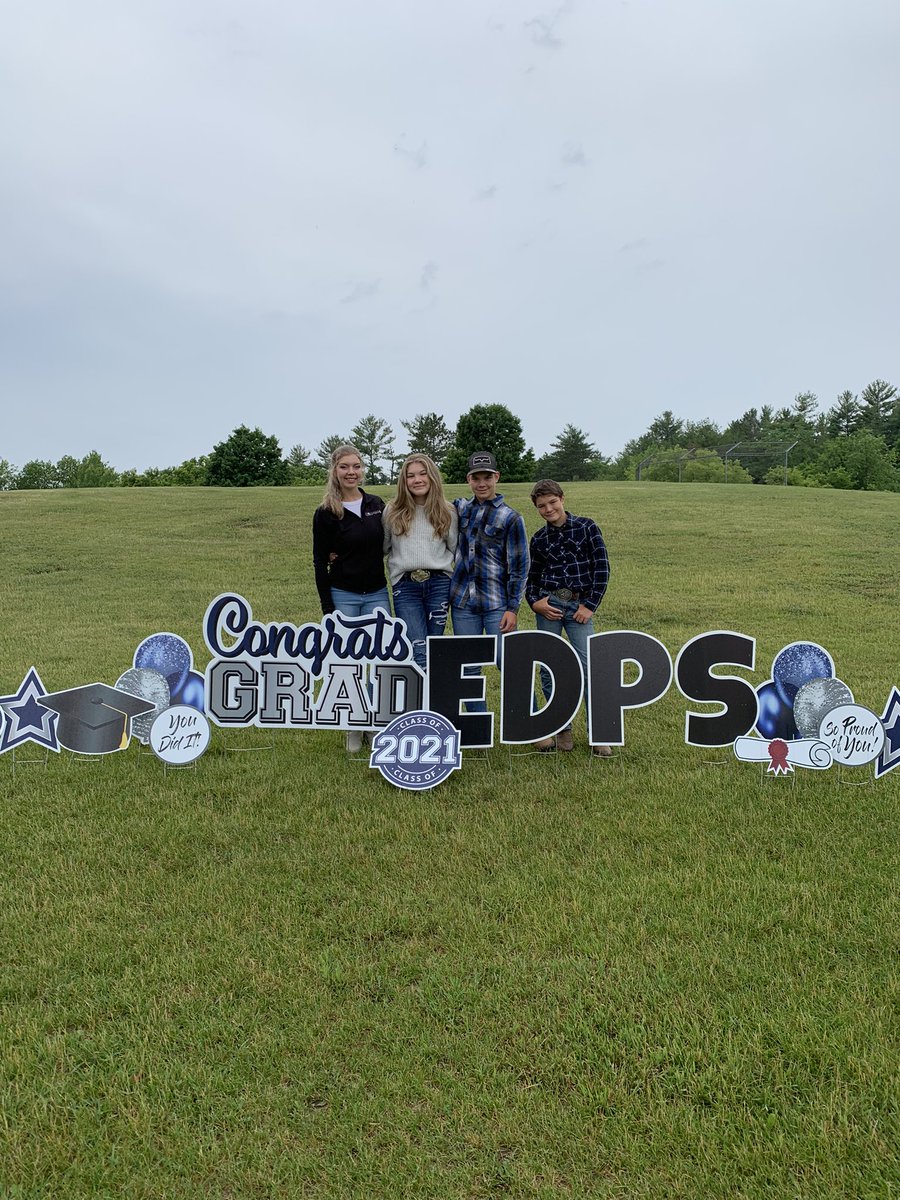 Today we are celebrating all of our grade 8 grads🎉