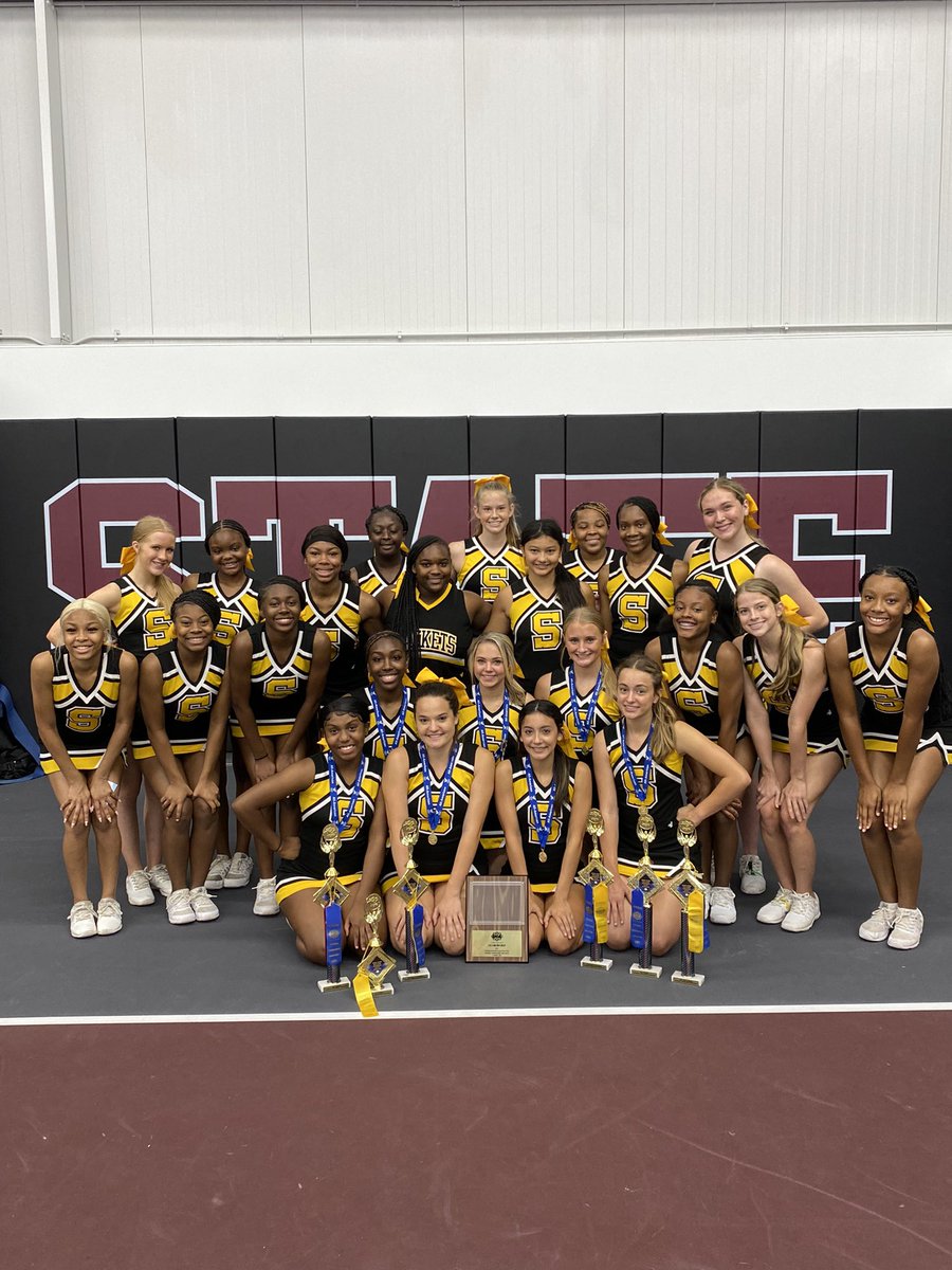 starkvillehighcheer tweet media
