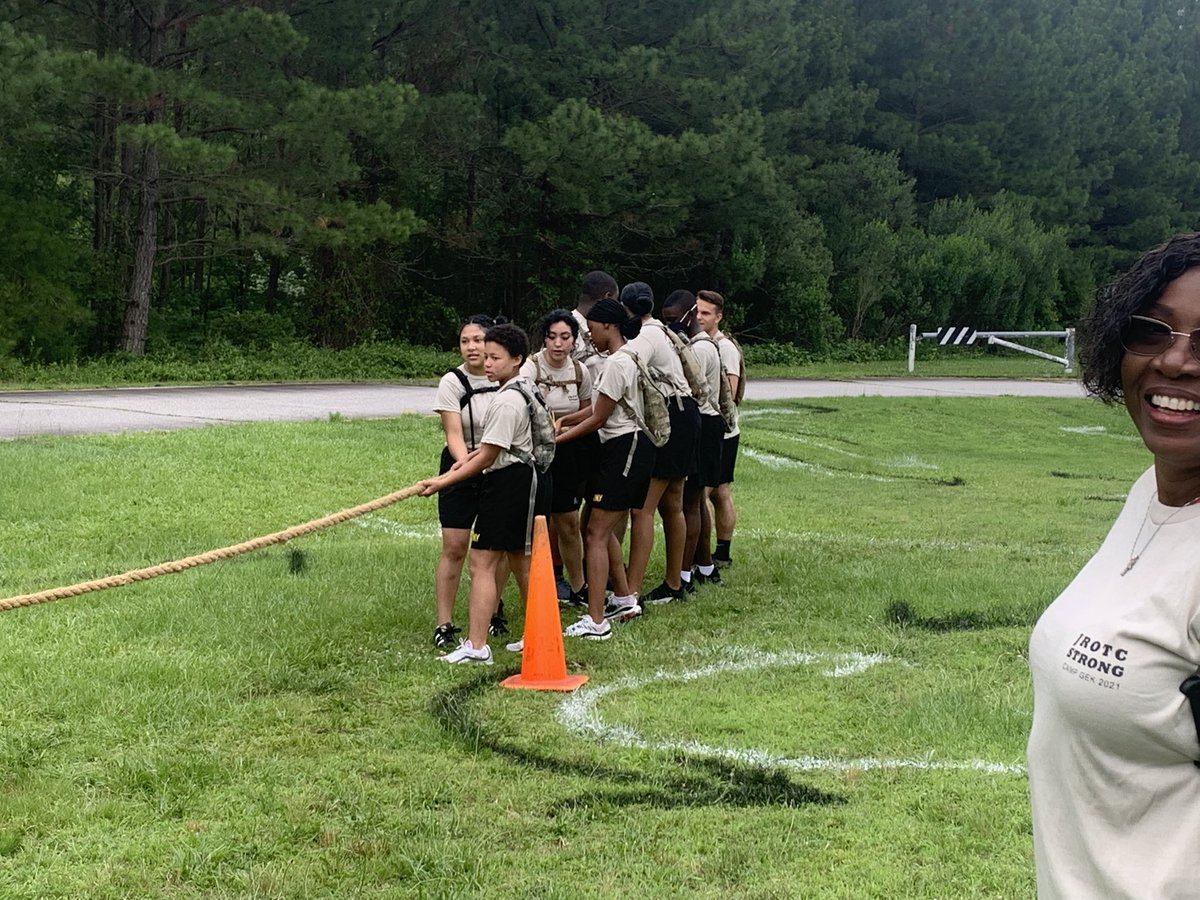 Eb4lEnloe's tweet photo. Camp G.E.K is complete! Cadets had a great time all week long. They competed in obstacle courses, sports events, fitness test, and so much more. Thank you to Knightdale JROTC for hosting this camp and thank you to all of the instructors who made this possible! #armystong 🦅 https://t.co/PYX4efmrto