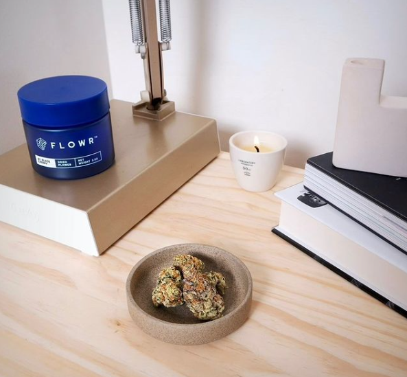 Miss Jones tweet media