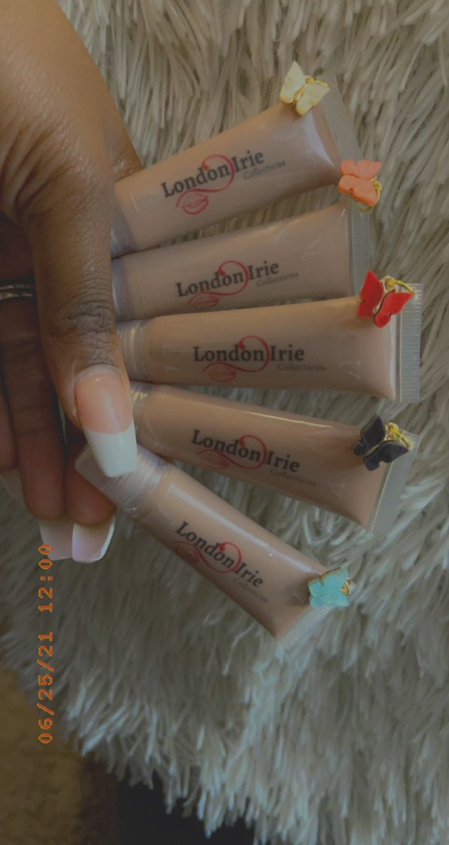 _WhooMe's tweet photo. https://t.co/uGLazDYfB0 🦋
Beautiful, Smooth, non Sticky lipgloss for YOU. 💕 
And so much more on our website
#Sheeo https://t.co/9dEHhVxHmZ