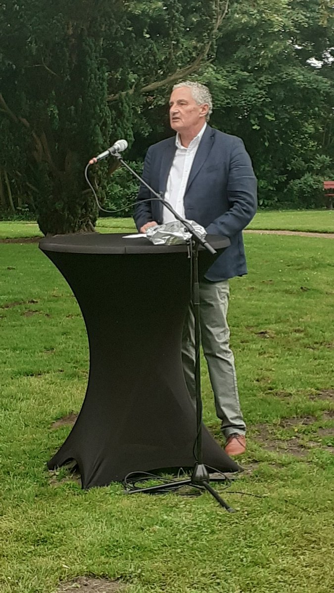 TvDorp's tweet photo. Vandaag is de eigendom van de #overtuin in #Haastrecht overgedragen door gemeente @Krimpenerwaard aan stichting Bisdom van Vliet. https://t.co/i56JxDbjMI
