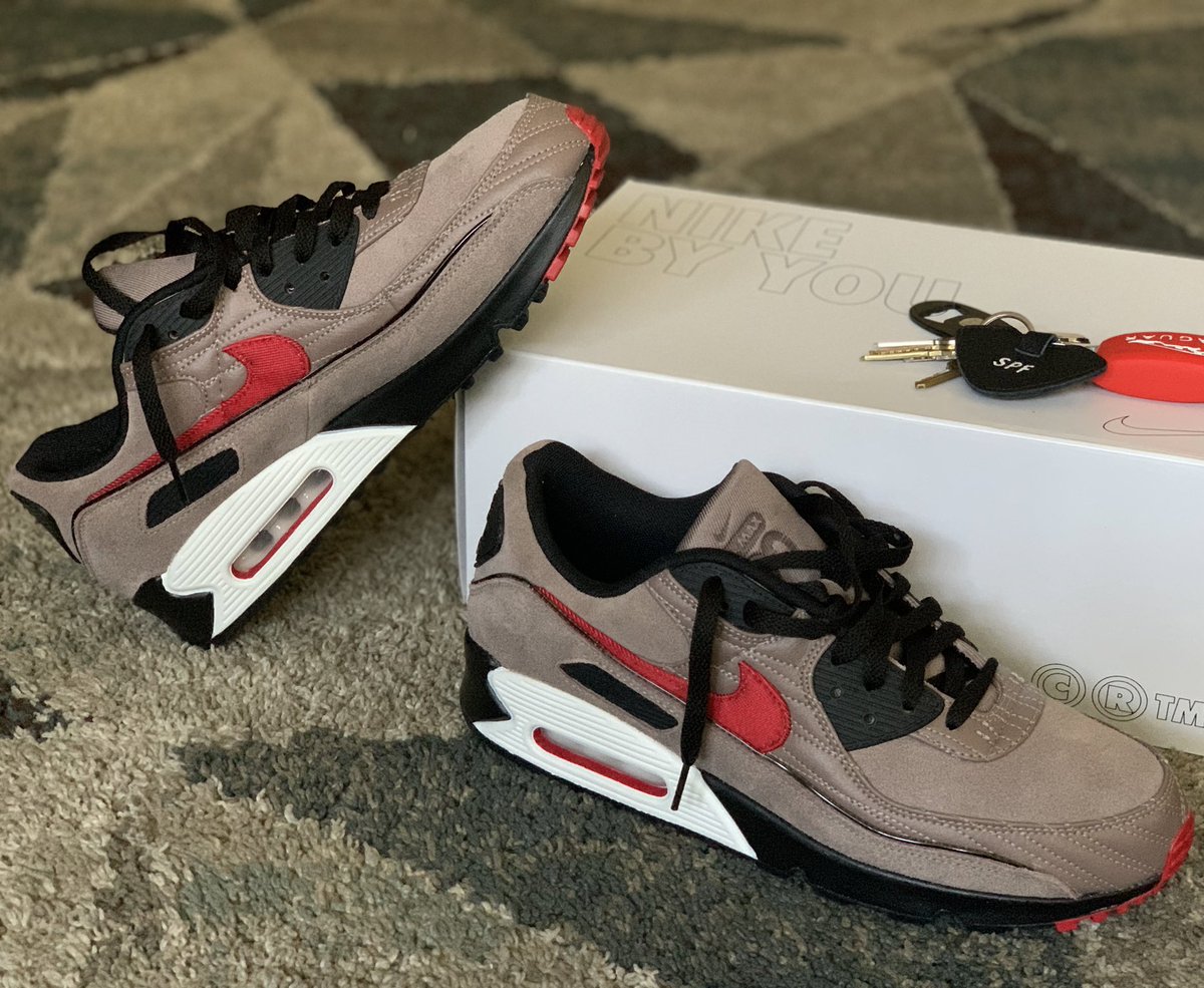 snkr_twitr's tweet photo. Nike Air Max 90 Unlocked By You 

https://t.co/QvbqkHO0LQ

📷 Taupe Haze custom by @Spiff91

#AD https://t.co/AIjEwxpUgR