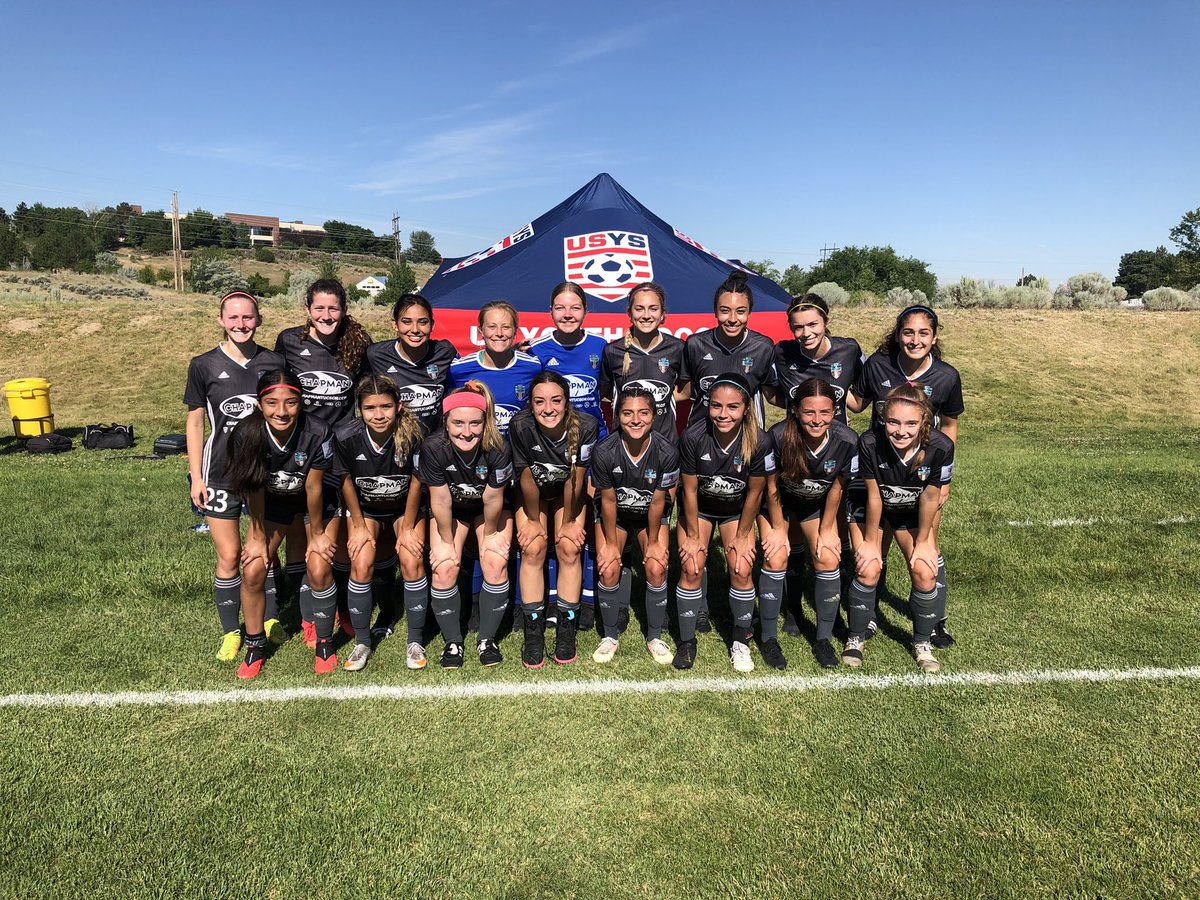AZSoccerAssoc's tweet photo. Congrats @fctucsonyouth 02 on advancing to the semifinals at the @usysncs Far West Regional Championships semifinals! #ROADtoFL https://t.co/9pyBJ1O6jP