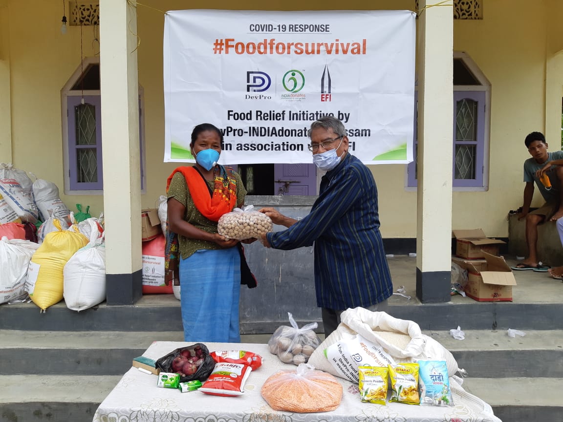 EFI_Tweets's tweet photo. EFI Covid relief in Assam. Because of you, these families will have enough to eat for the next 3 weeks. Thank you. Give to the relief program. #GiveHope #SuperSpreadHope https://t.co/TfS5ala4iS