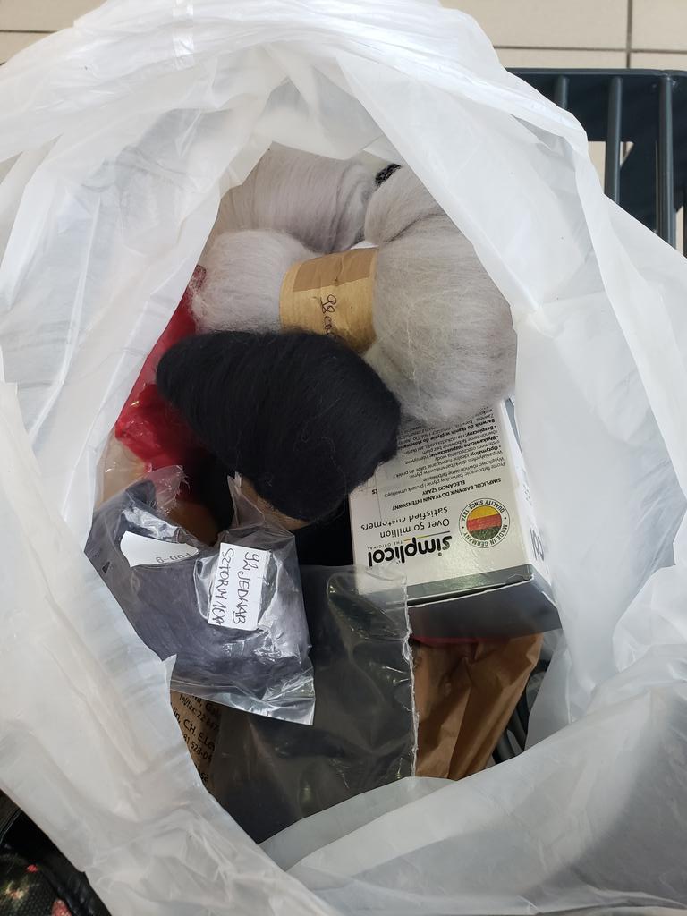 WheelsPossum's tweet photo. Gonna stab this wool into shapes https://t.co/qlZkv6llPO