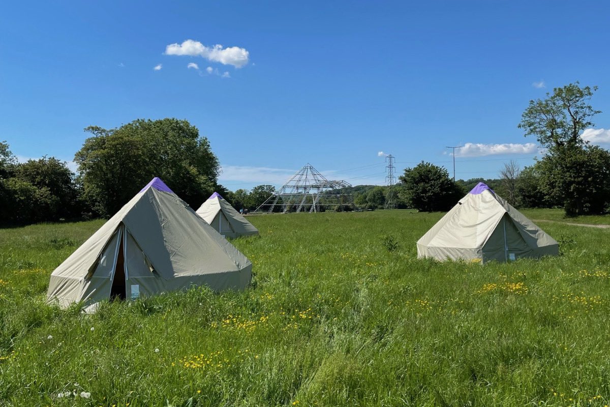 glastonbury's tweet photo. If the amazing coverage is making you miss Worthy Farm, don't forget you can come and stay this summer at our @WorthyPastures campsite! 

Explore the site, enjoy some of favourite traders and get involved with a host of activities.

Info / book: https://t.co/v1f0Kdtibz https://t.co/vBxqXjrD7e