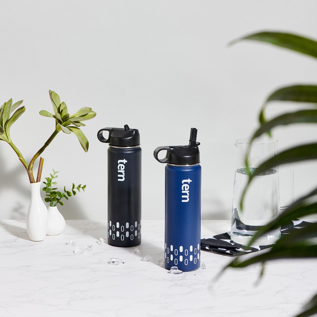 TernWater's tweet photo. Healthy Adults consume around 125 oz a day, also known as 6 Tern Bottle refills. 
.
.
.
.
.
.
#waterbottle #tern #filter #filterbottle #sustainability #healthylifestyle #drinkwater #drinkhealthy https://t.co/zle3MAOwLD