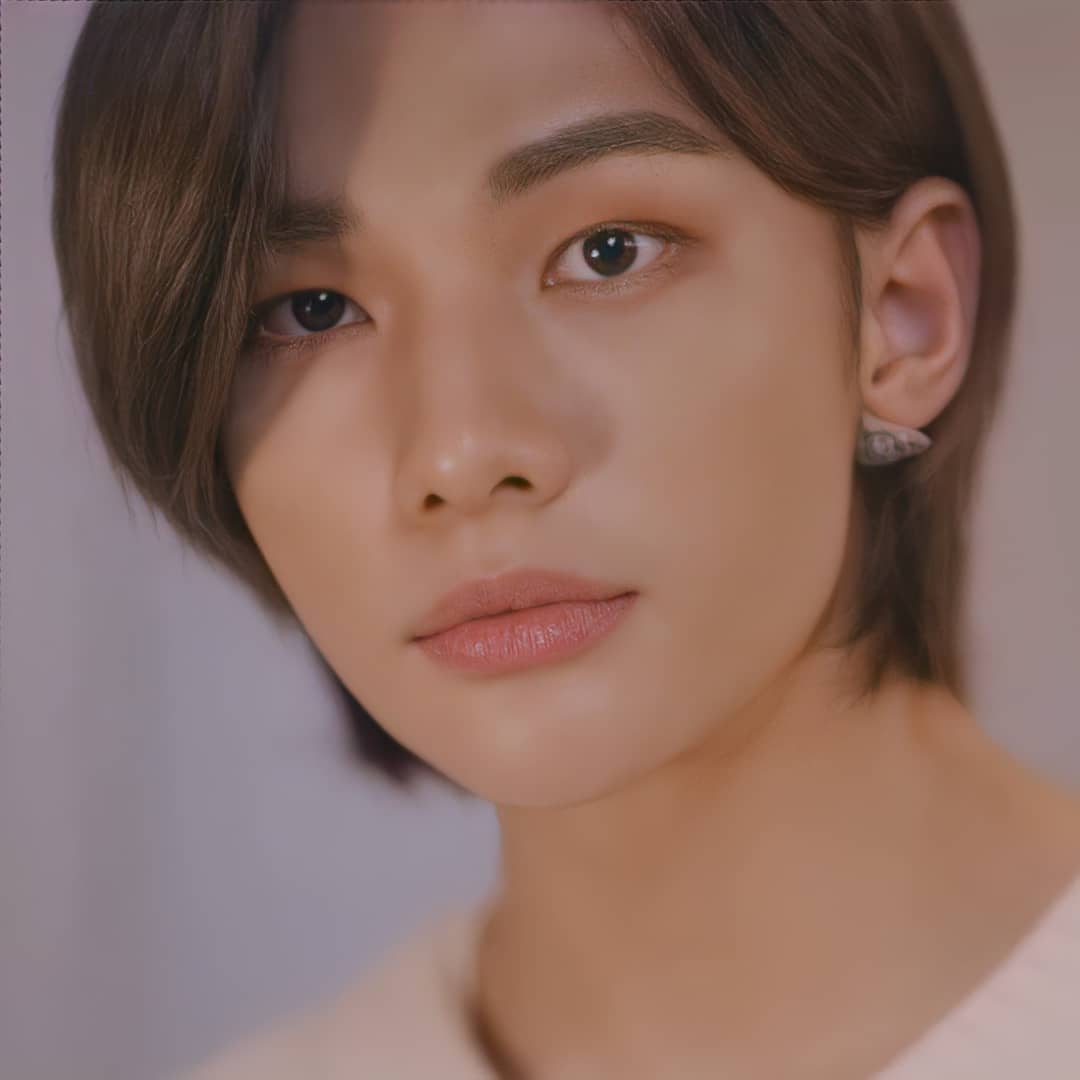 LeeJenn26894498's tweet photo. #Hyunjin https://t.co/vdAXRAs1vx