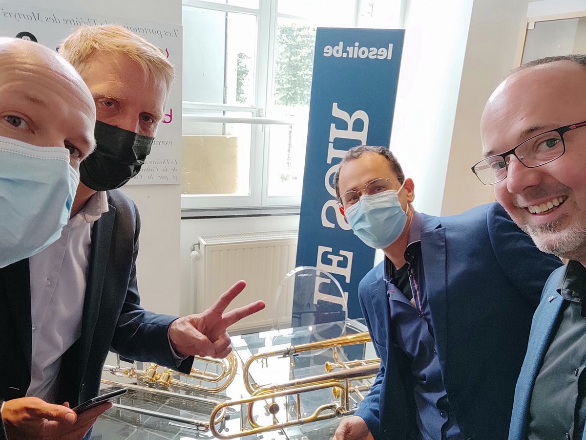 SlideMake's tweet image. Wonderful concert in Brussels 🇧🇪👏🙏🙏🙏