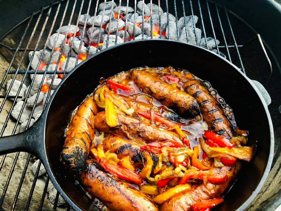 rileysspice's tweet photo. Brauts and veggies for a great meal! Love the flavors over the charcoal! 
https://t.co/GvjDY2Q4B4 
#Traeger #TraegerGrills #TraegerNation #WoodFired #BBQ #Grilling #Grilling #kettle 
#brauts #veggies https://t.co/mvTW5WS2nK