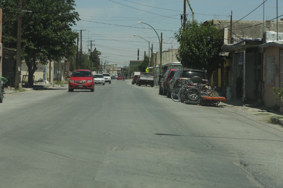MunicipioJuarez's tweet photo. #ObrasPúblicas 🚧🚧
El próximo lunes 27 de junio el Gobierno Municipal Independiente iniciará los trabajos para #Repavimentar la 📍calle Libertad en lo que comprende las colonias Chaveña y Anáhuac.
#SinEndeudarANuestraCiudad #CiudadJuárez https://t.co/L79qaWQuNC