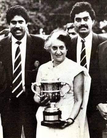 DJSoniSpeaks's tweet photo. आज ही के दिन 25 जून 1983 को भारत पहली बार क्रिकेट विश्व कप का विजेता बना था।
और भक्तगण अपने देवता के कहने पर आज ब्लैक डे #BlackDay के रूप में मना रहे है।
#इंदिरागांधी
@BharatJSoni #BharatJSoni https://t.co/7gmD23nS35