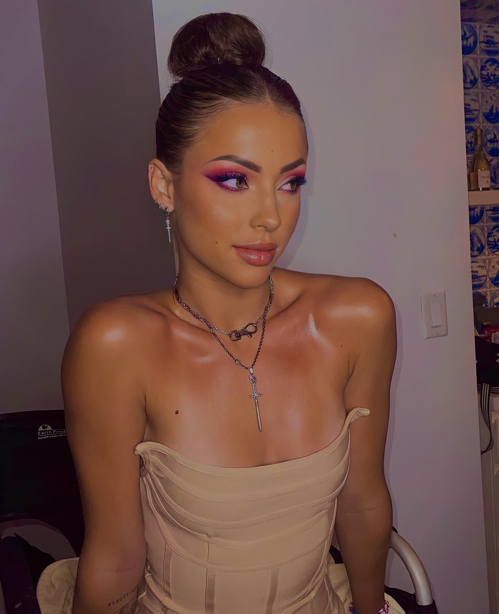 ⠀⠀

 ⠀               ⎯⎯ 𝐅 𝐋 𝐌 𝐀 𝐒 ˊˎ˗ 
                  𝒢𝑜𝑜𝒹 𝓋𝒾𝒷𝑒𝓈 𝑜𝓃𝓁𝓎.

⠀