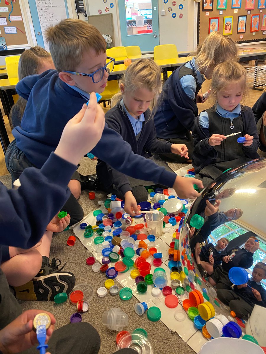 St_Leonards_RC's tweet photo. Jellyfish in progress! Thankyou to everyone for the bottle top donations! Please keep them coming as our jelly fish is a big guy!๐๐ #stleonardsmaple #stleonardsgeography #messageinabottletop https://t.co/JqvHHnIFqL