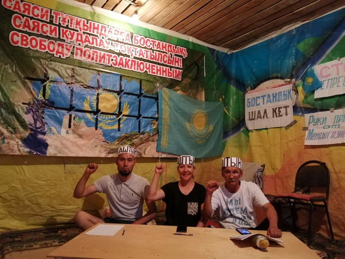Gulsara63's tweet photo. 1/2
23 June 2021, #Uralsk

Civil activists from Uralsk support Almaty activists and began a hunger strike at 22:10 on 23 June.

Participants:

BAZENOV Dastan Nurlanovich (32 years old)

ESKENDIROVA Marua Zulparovna (48 years old)

ORAZBAYEV Amangeldi Nubarakovich (61 years old) https://t.co/BfNMg6lTwT