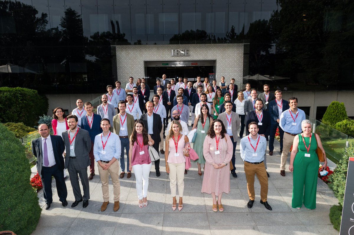 sgutierrezponce's tweet photo. Un orgullo que @iesebschool cuente conmigo como #EMBAssadors. Una satisfacción representar el EMBA del #IESE y ayudar a futuros candidatos a conocer la experiencia IESE, que es única! 🙂🙂👏👏 https://t.co/jRPNelrfjE