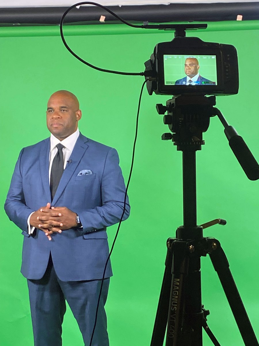 DC_PSC's tweet image. Take a look behind the scenes at @Studio202DC where our Chairman @wlphillips is filming his video message that'll accompany our upcoming annual report.

➡️Read past annual and statistical reports: dcpsc.org/Orders-and-Reg…