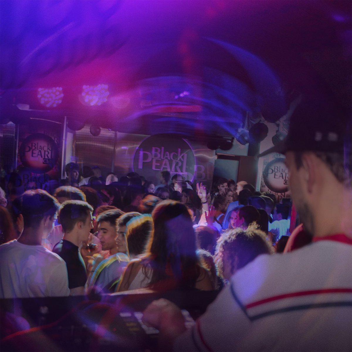 JUEVES VIERNES Y SÁBADO

⚡️23-04:00h⚡️