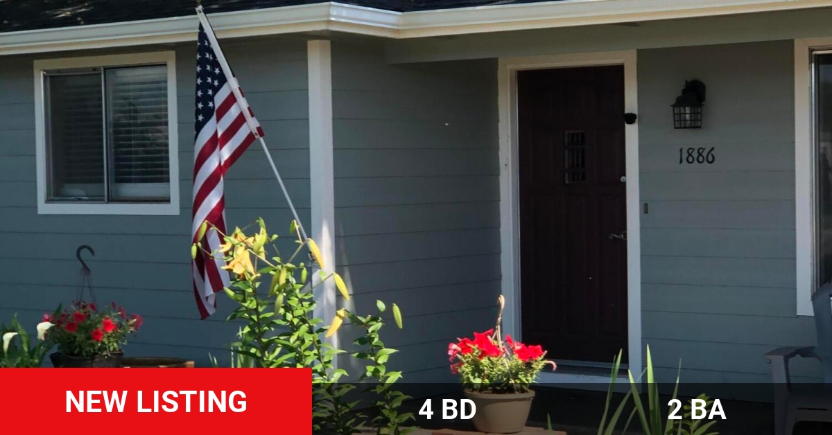 culbertsonteam's tweet photo. 🚨 New Listing 🚨 Take a look at this great new listing that just hit the market. Reach out here or at (541) 621-1602 for more information!!

The Culbertson Team
Dave &amp; Shelly Culbertson
Dave 541-941-9559
Shelly 541-6... https://t.co/wfgERjTneA https://t.co/n55EH9FIyZ
