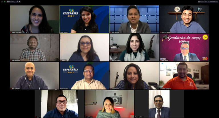 fesjamx's tweet photo. Ellos son parte esencial en cumplimiento de la misión de nuestra iglesia. Los pastores de la comunicación digital :) // @abelmarquez @hellenhcastro @digermanss  @trejoke @elpatrak @YeyoCT // #aunhayesperanza https://t.co/AM1LiOWkzI