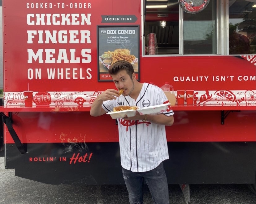 Raising Cane's tweet media