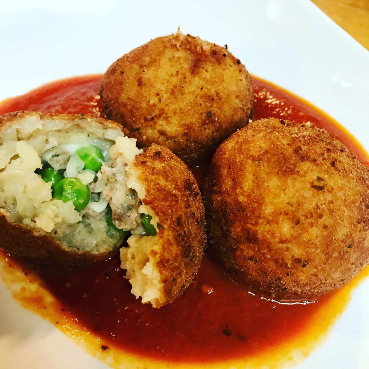 RWNewOrleans's tweet photo. The best way to describe dining in this café is to say it’s like being at Grandma’s house, if Grandma lived with the circus. The pasta is handmade in the dining room. Our recipes are handed down, or jacked from vacation spots or bourbon infused musings. https://t.co/evsmVv5Sjy https://t.co/Xams9dsmkc